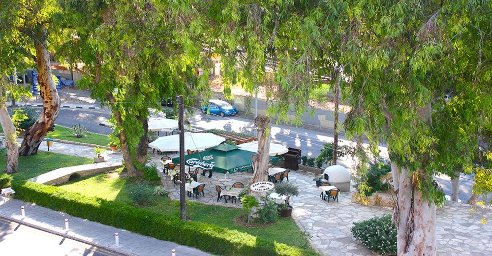 River Beach Apartments Limassol Bagian luar foto