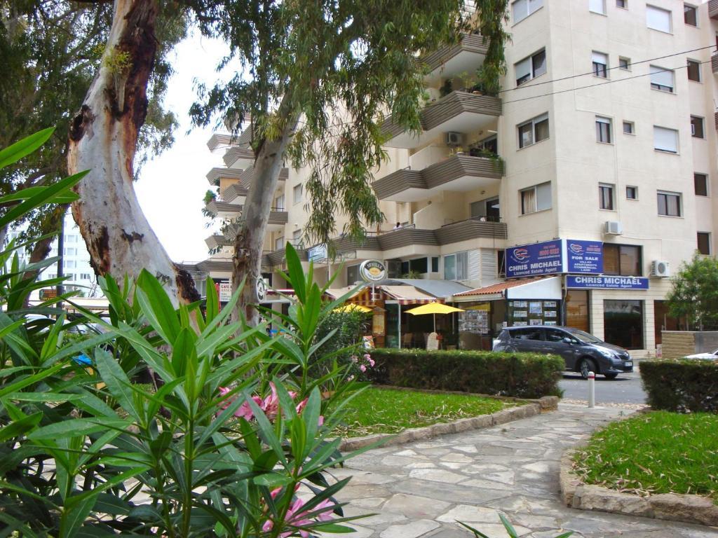 River Beach Apartments Limassol Ruang foto