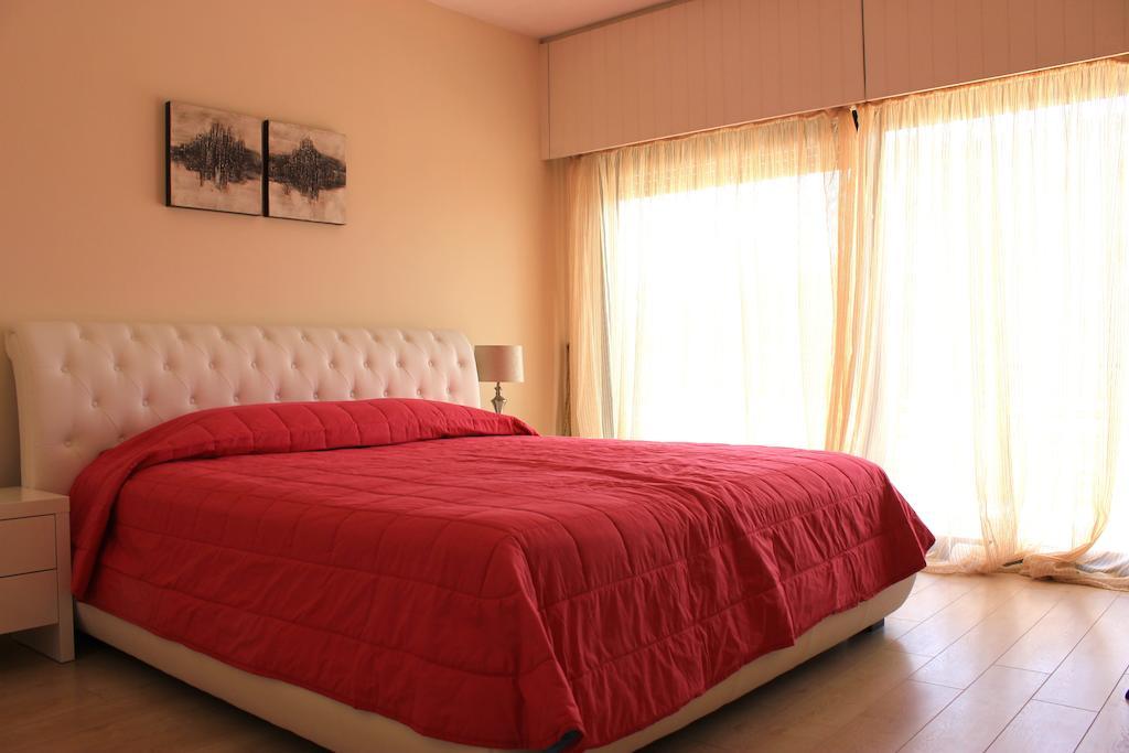 River Beach Apartments Limassol Ruang foto