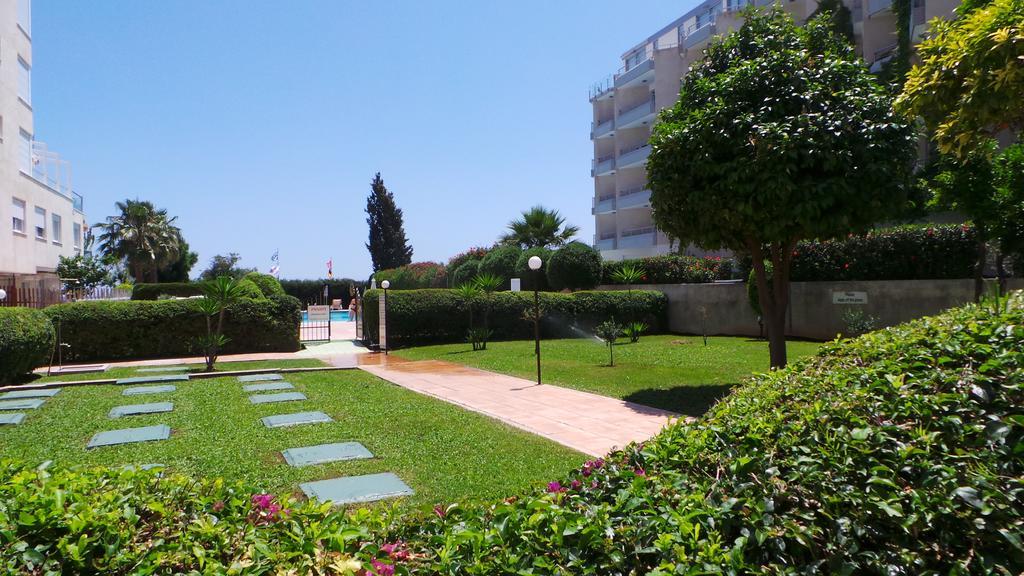 River Beach Apartments Limassol Bagian luar foto
