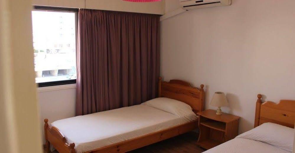 River Beach Apartments Limassol Bagian luar foto